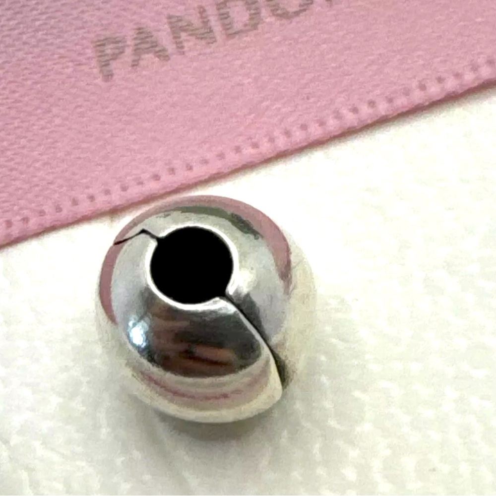 Pandora clip Silver ALE Sphere Clip Genuine Authentic 791000 Retired but stored!
